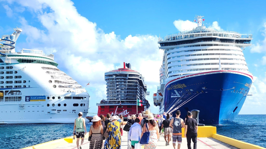 cruiseshipsinport-2-scaled.jpg