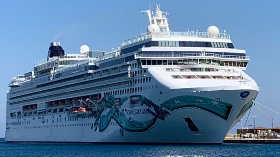 Norwegian-Jade-1.jpg