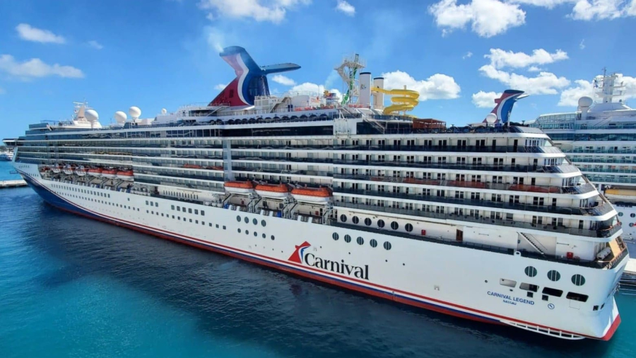 carnivallegendship.jpg