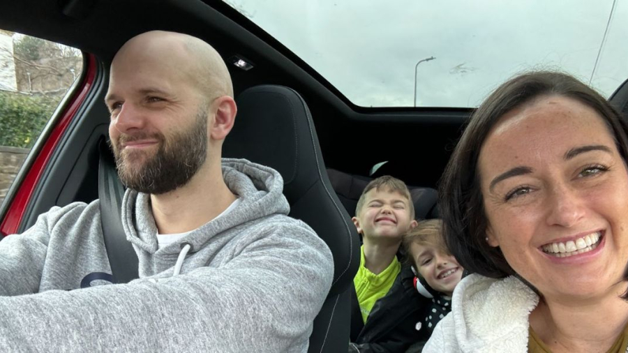 family-driving-.jpg