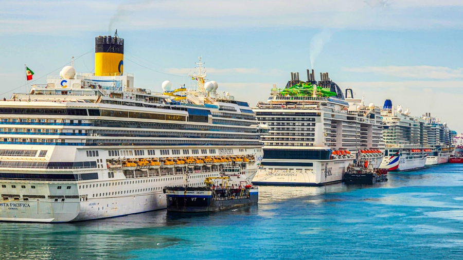 shipsbarcelona-scaled.jpg