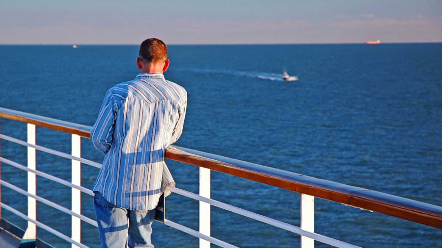 solo-cruise-tips.jpg
