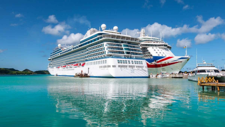 Oceania-Cruises-Vista-in-Antigua.jpg