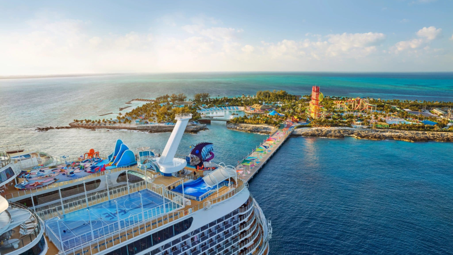 RCI_WN_032022_CC_JGraham_Perfect_Day_Cococay_0036_EXT-scaled.jpg