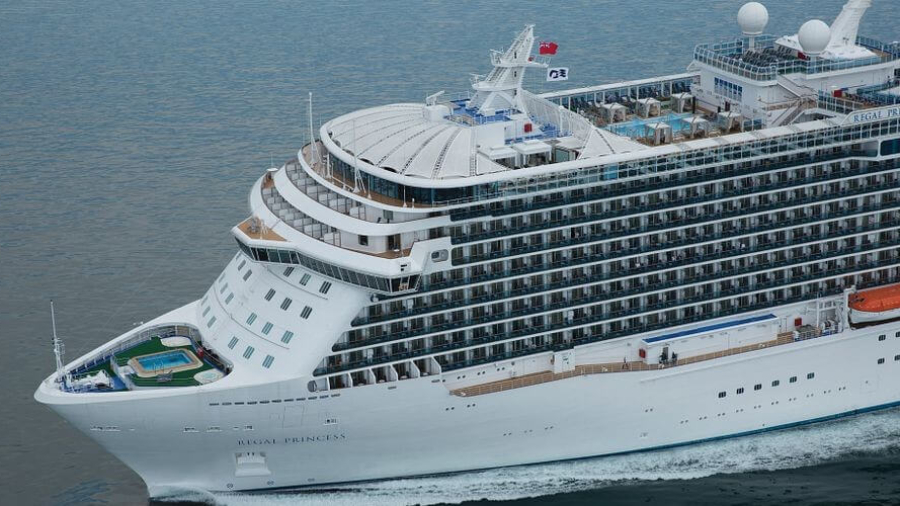 Regal-Princess-1-2.jpg