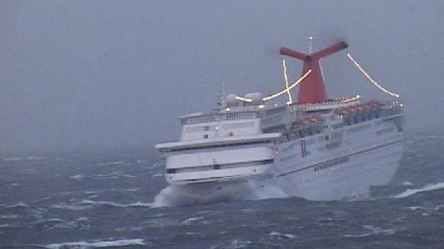 cruiseshipstorm.jpg