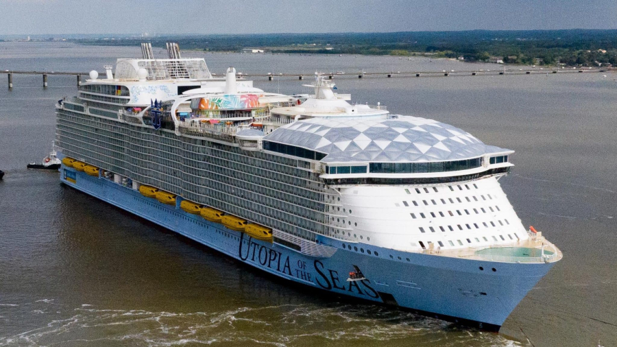 royalutopiaoftheseas-scaled.jpg