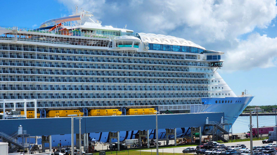 utopiaoftheseasship.jpg