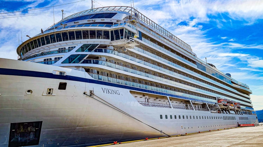 vikingcruiseship.jpg