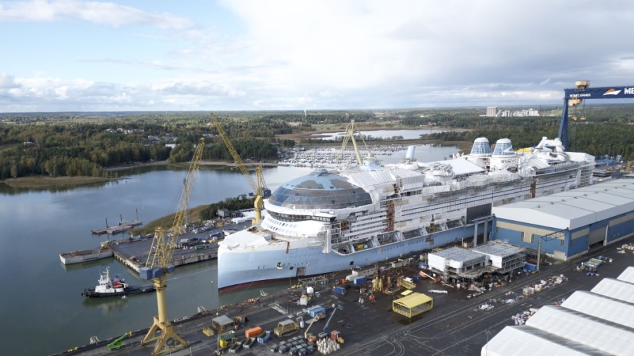 Star-of-the-Seas-float-out.jpg