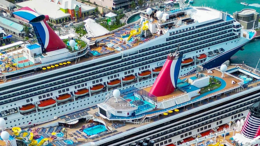 carnivalshipsnassau.jpg