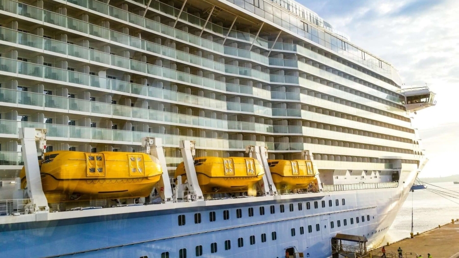 cruise-packing-and-what-passengers-always-forget-scaled.jpg