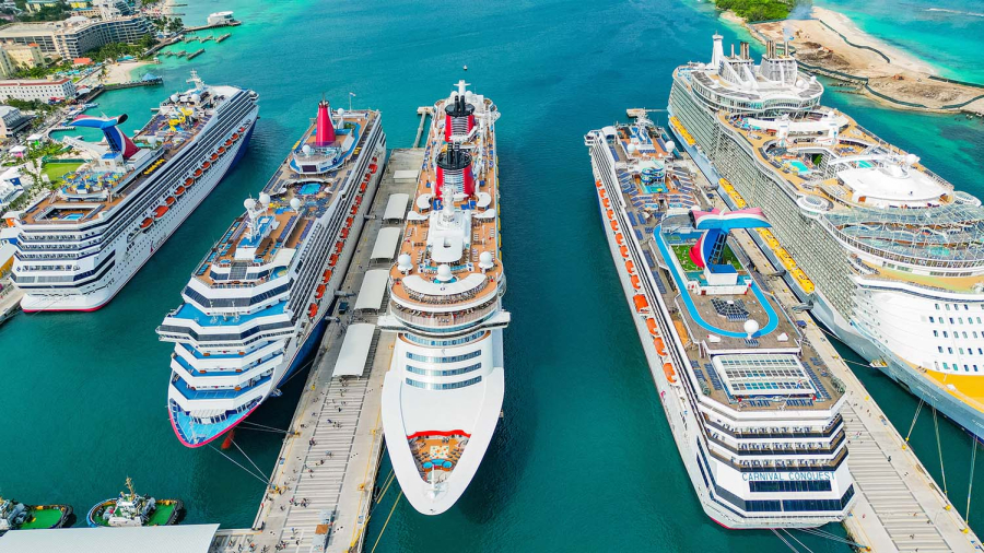 cruiseshipsbahamas.jpg
