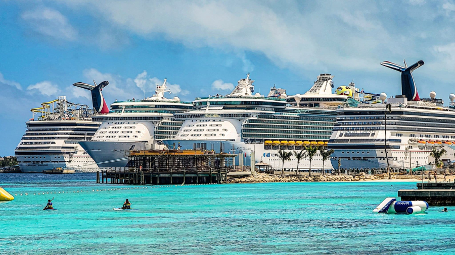 cruiseshipsnassau-scaled.jpg