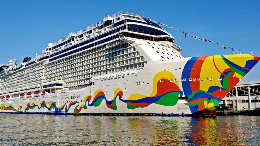 Norwegian-Encore-in-cruise-port.jpg