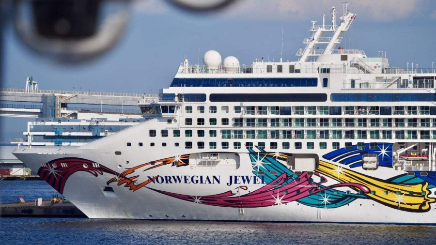 Norwegian-Jewel-cruise-ship.jpg