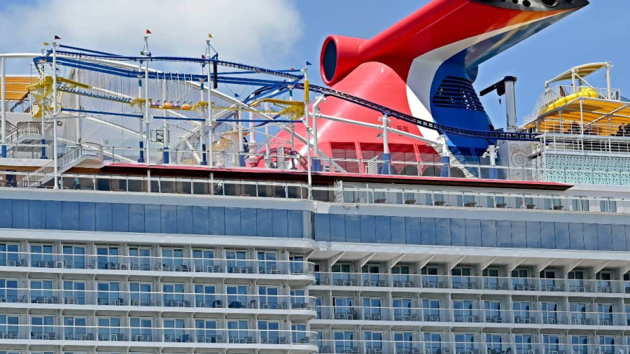 Carnival-Cruise-Line-ship-balconies.jpg