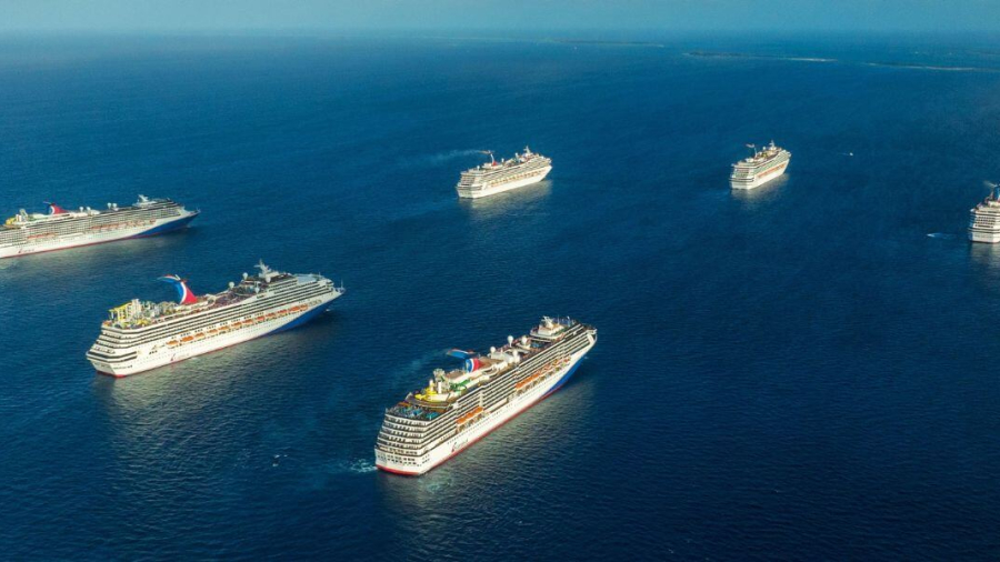 Carnival-cruise-ships-at-sea-1.jpg