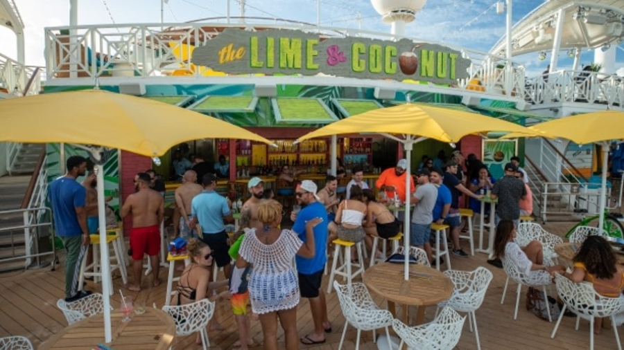 Royal-Caribbean-bar.jpg