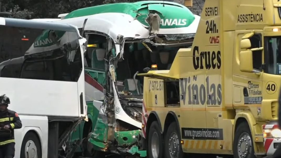 Barcelona-Bus-Crash.jpg