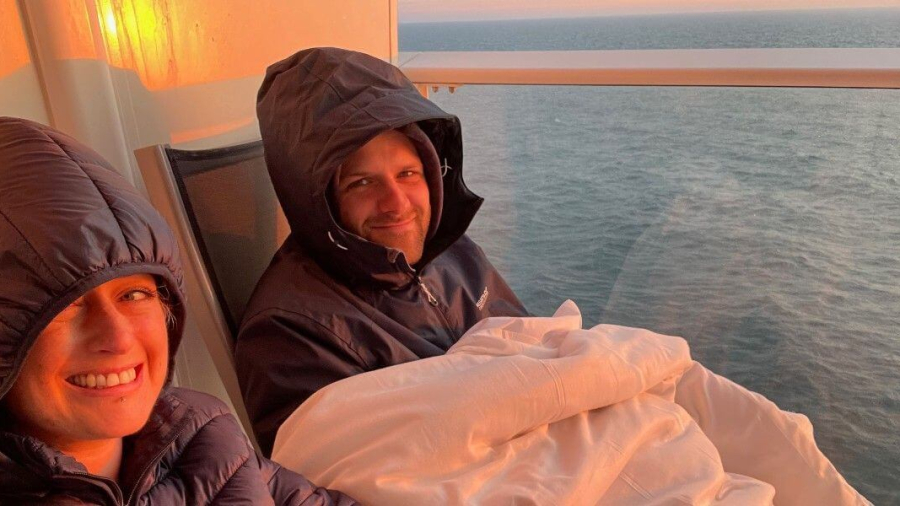 Couple-on-cruise-ship-1.jpg
