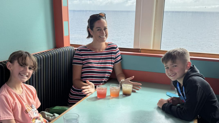 Drinking-age-on-a-cruise.jpg