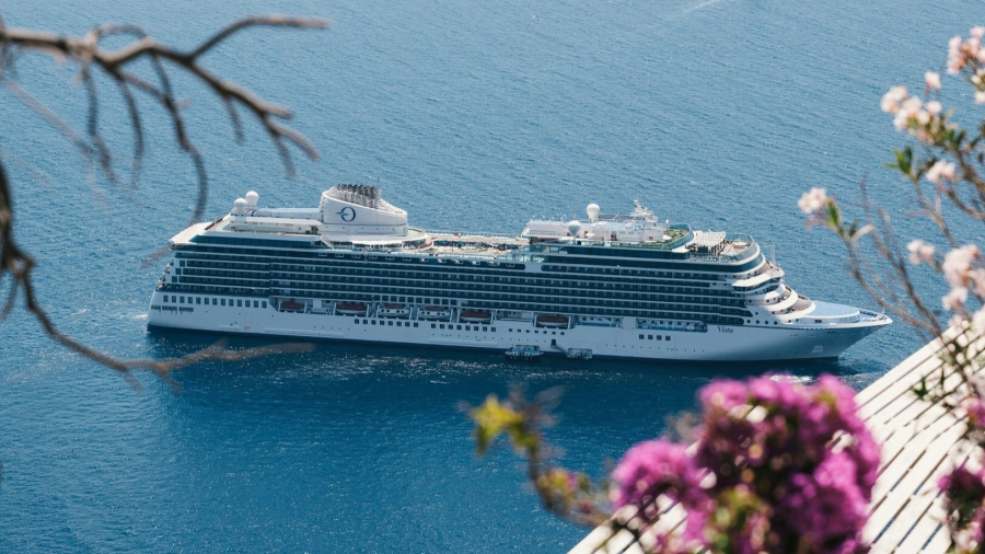 oceaniavistaship.jpg