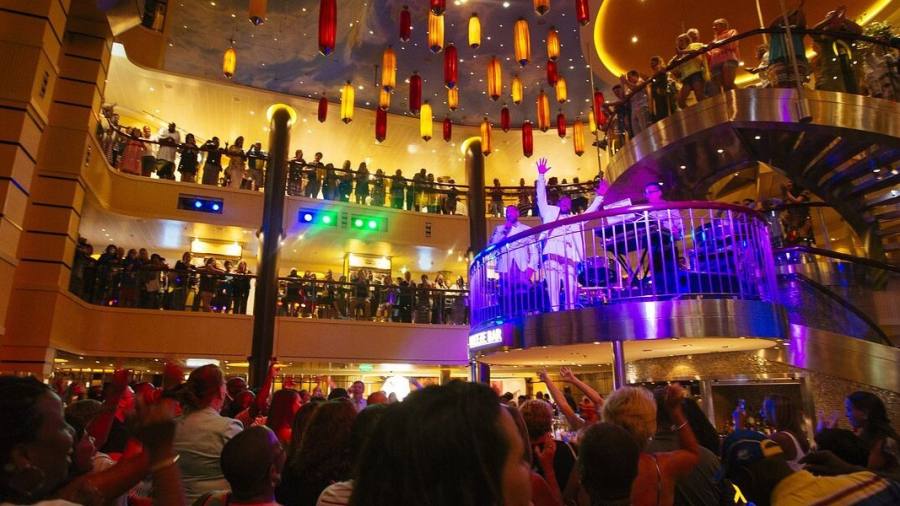 party-cruise-1.jpg