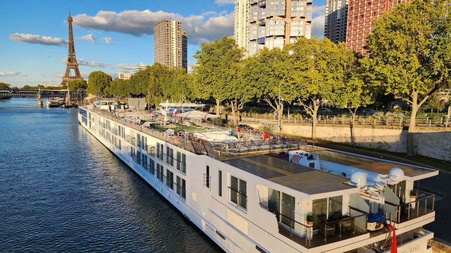vikingrivershipparis.jpeg