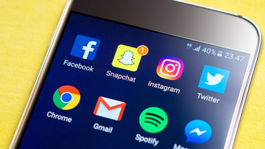 Phone-applications-and-notification.jpg