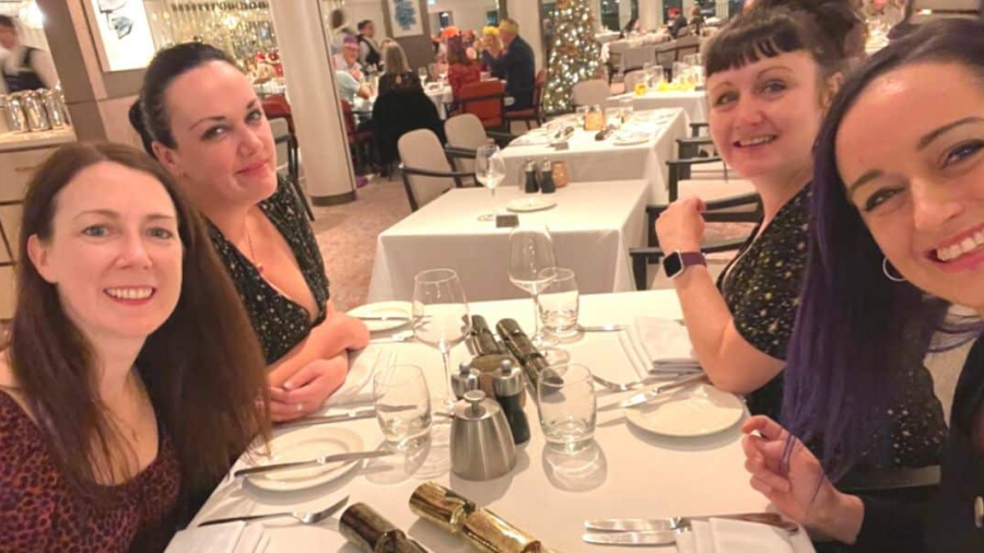 food-free-on-cruise.jpg