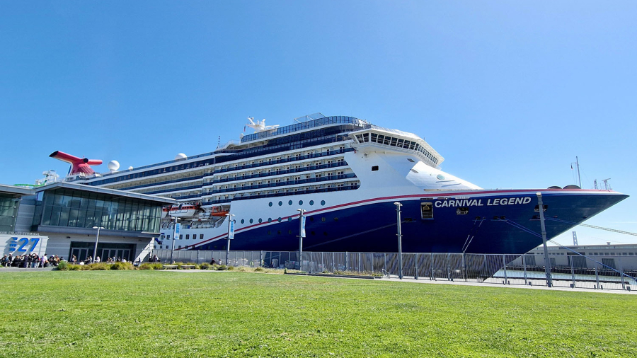 Carnival-Legend-arrives-to-Port-of-San-Francisco.jpg