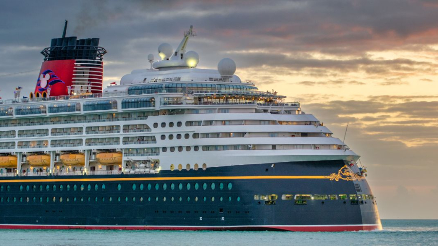 Disney-Cruise-Ship-Sailing.jpg