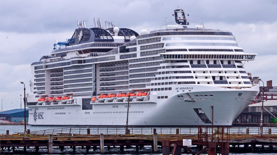 MSC-Meraviglia-docked-in-port.jpg