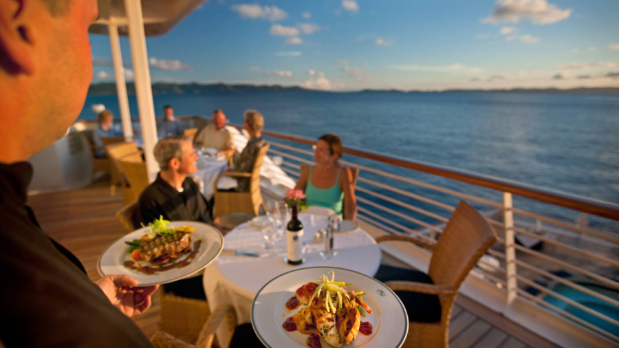 SeaDream-Yacht-Club-Restaurant-03-Web.jpg