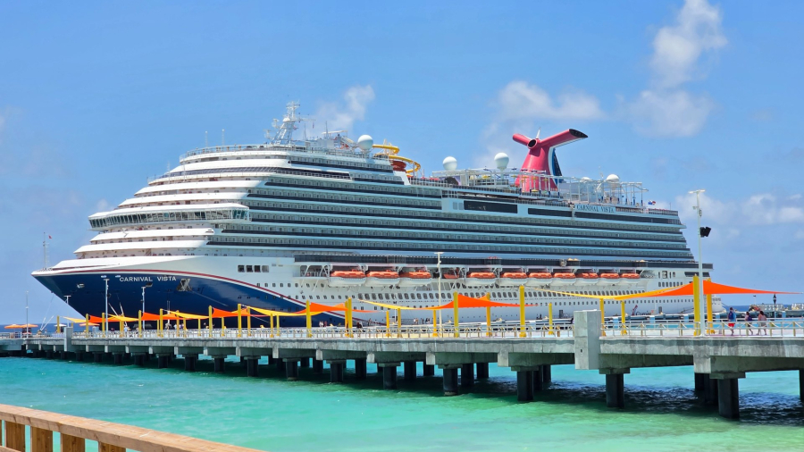 Carnival-Vista-at-Celebration-Key.jpg