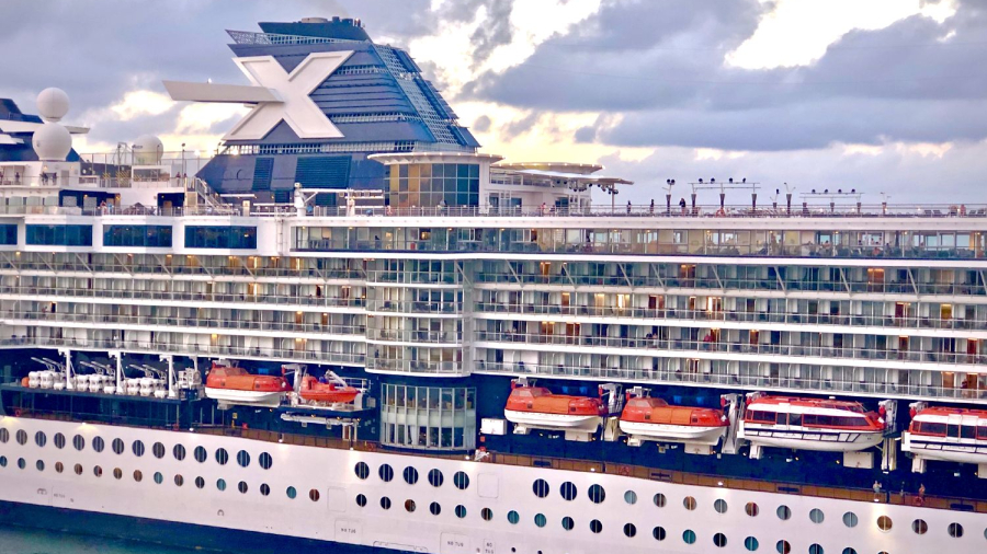 Celebrity-Infinity-cruise-ship.jpg