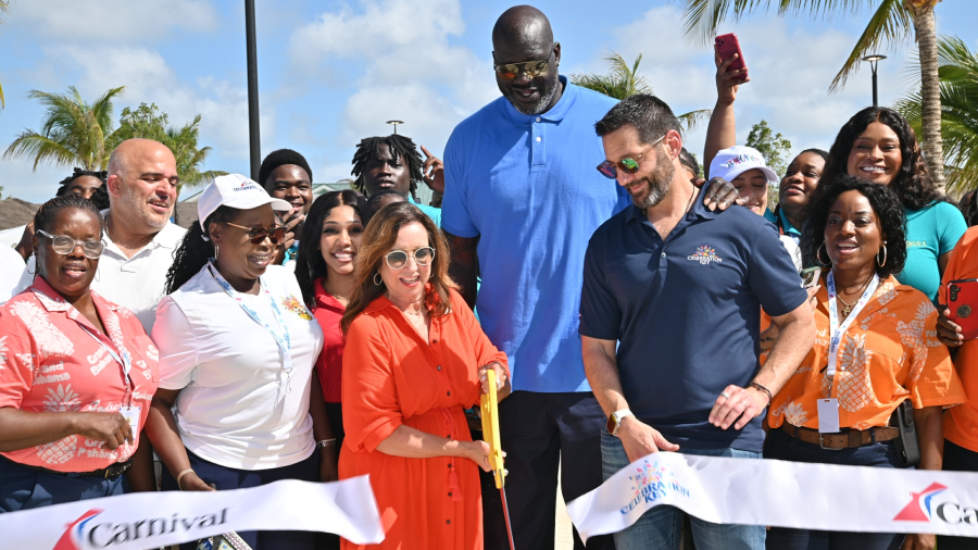 Christine-Duffy-Shaquille-ONeal-and-Josh-Weinstein.jpg