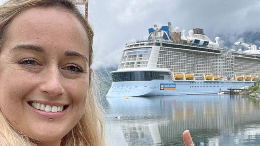 Me-with-Anthem-of-the-Seas.jpg