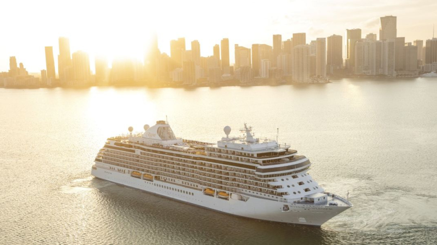 Seven-Seas-Splendor-2.jpg