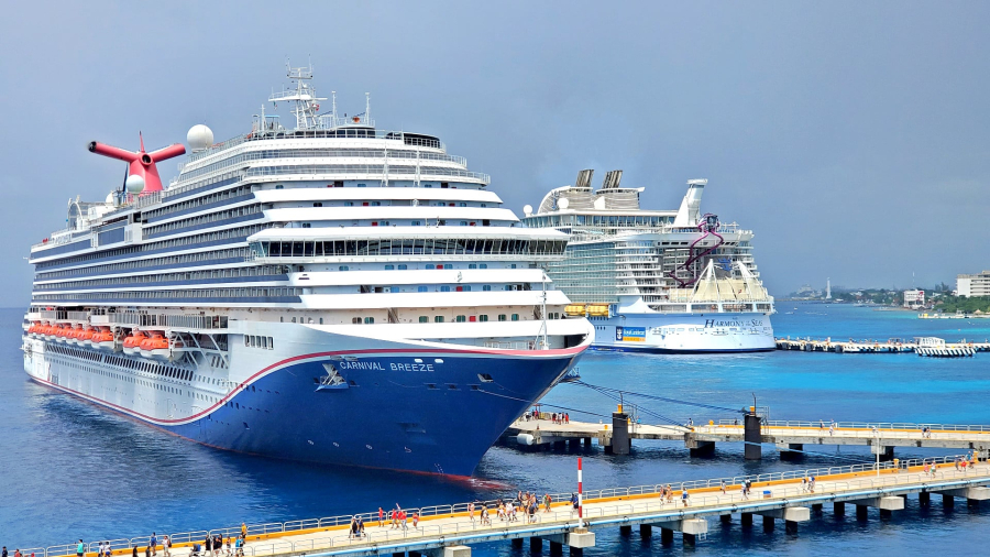 cruise-port-in-Cozumel-Mexico.jpg