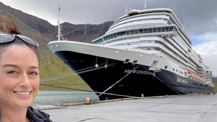Jenni-with-Nieuw-Statendam-1.jpg
