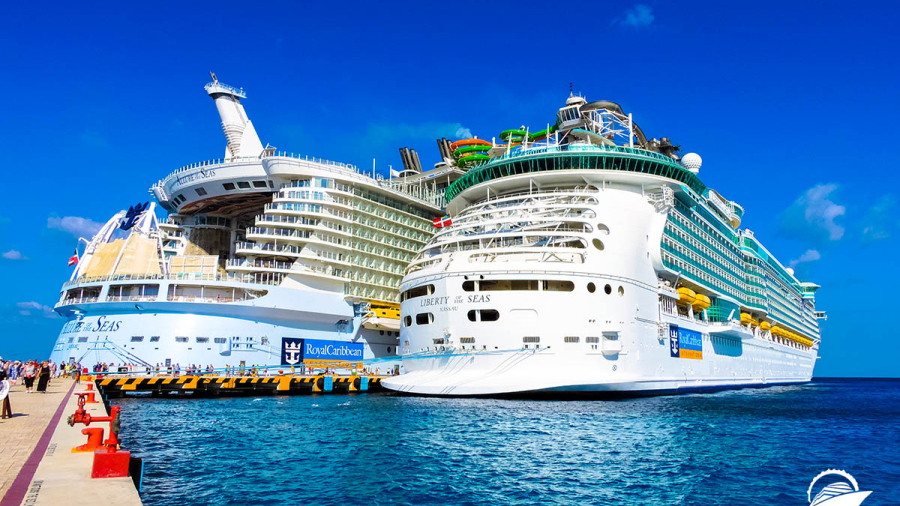 royalcaribbeancruiseships2.jpg