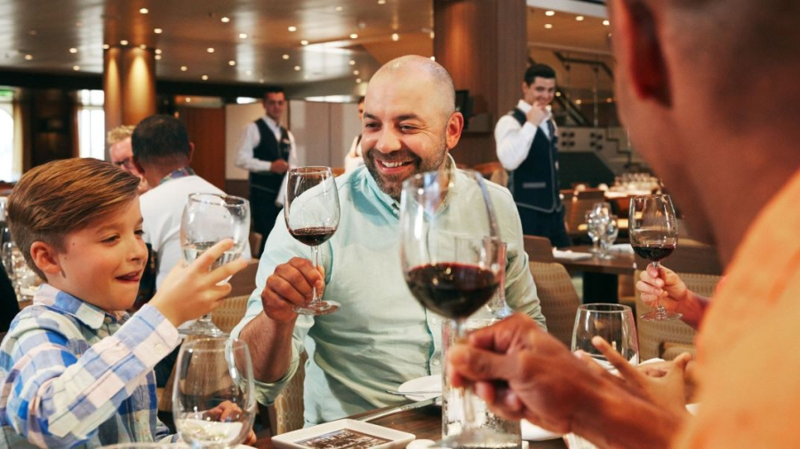 Carnival-Dining.jpg