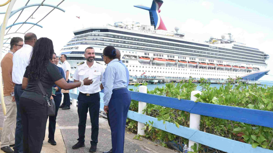 Carnival-Sunrise-returns-to-Ocho-Rios-Jamaica.jpg