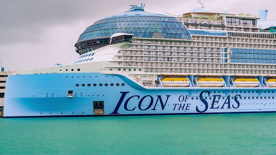 Icon-of-the-Seas-cruise-ship-with-Royal-Caribbean.jpg