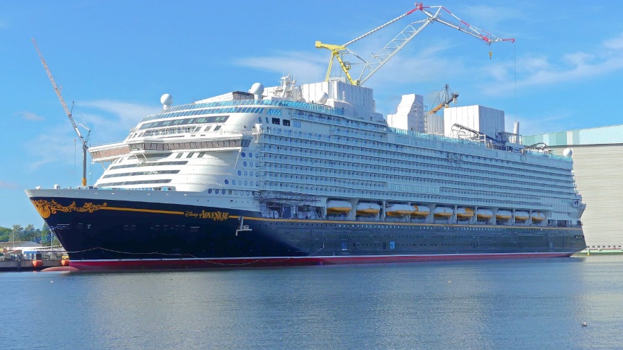 Disney-Adventure-cruise-ship.jpg