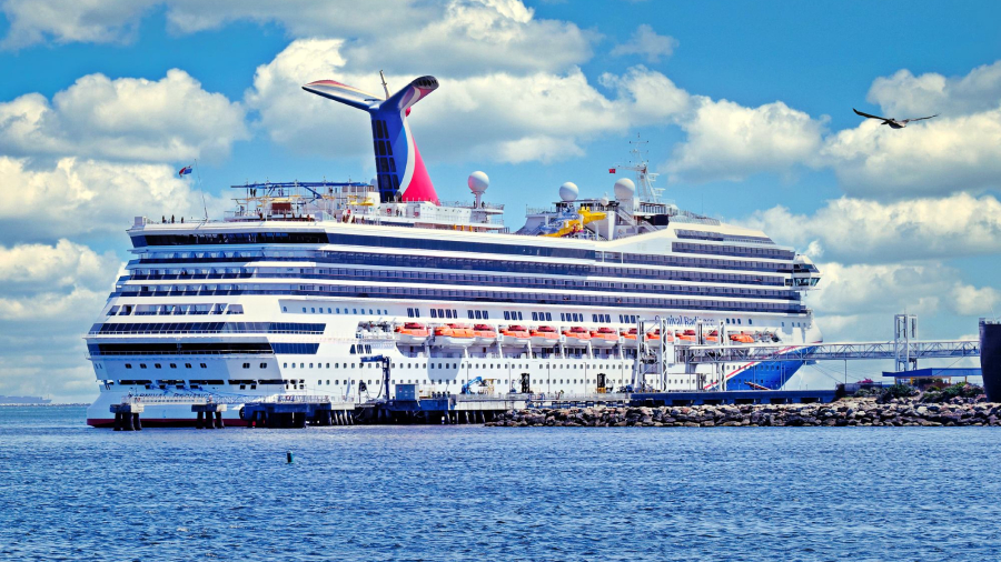 Carnival-Radiance-in-port.jpg