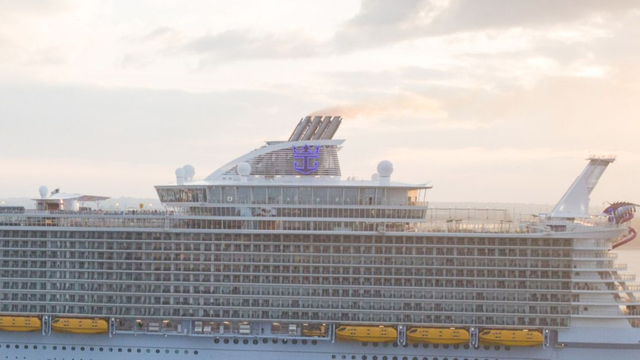 Royal-Caribbean-Ship.jpg