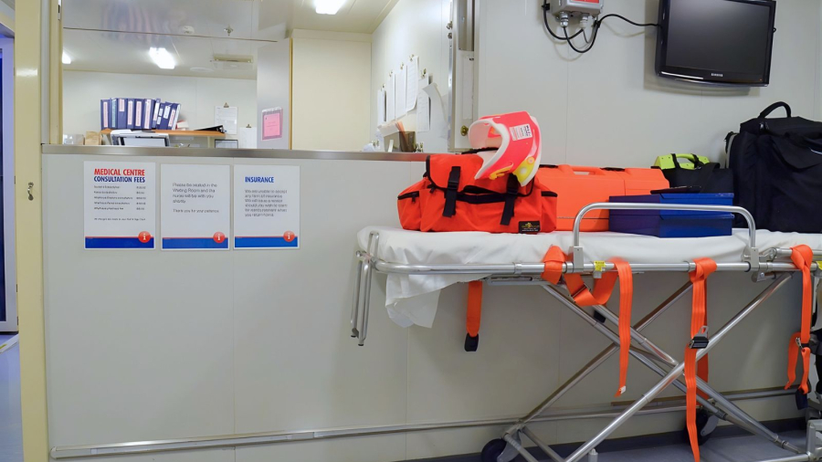 Carnival-Liberty-cruise-ship-medical-center.jpg